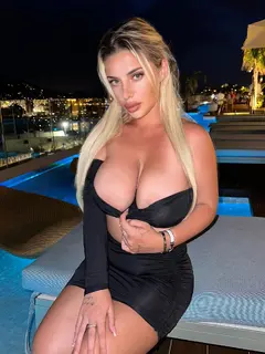 Bri escort in Dubai