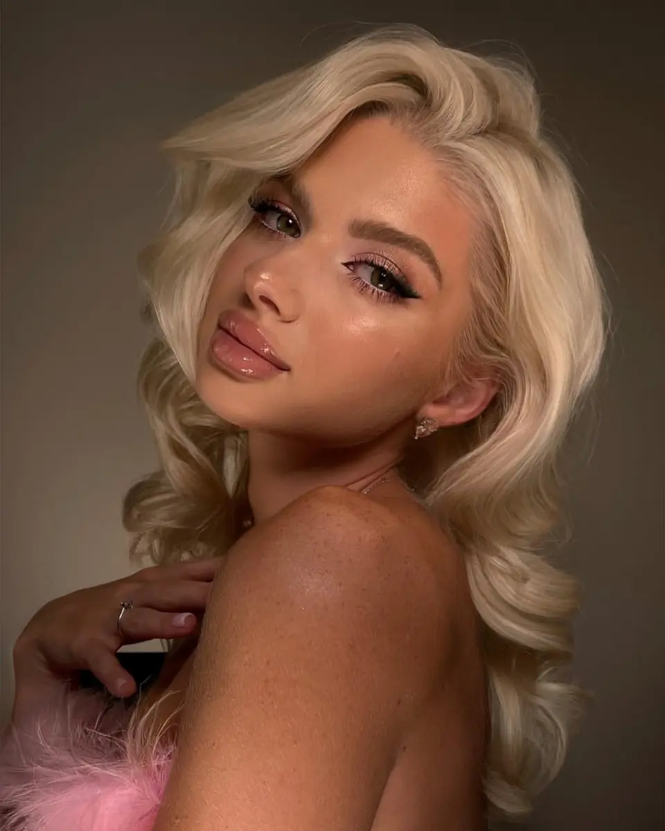 Kora escort in Dubai