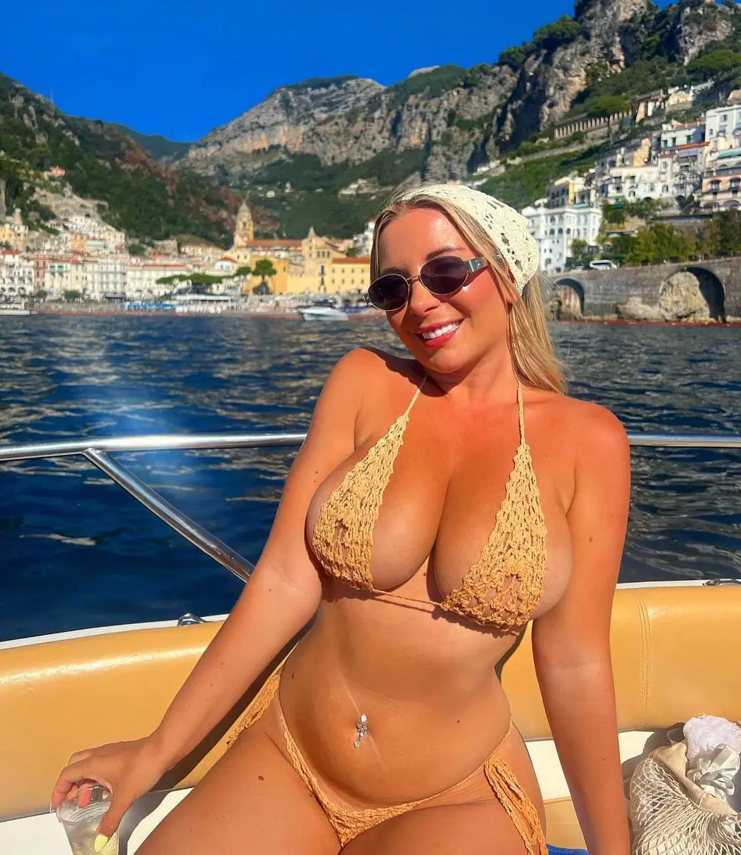 Sarah escort in Dubai